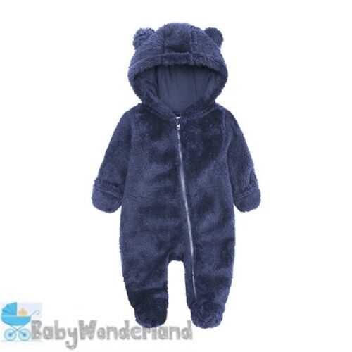 Cozy Winter Fleece One-Piece Jumpsuit for Newborn Girls and Boys - The Perfect Sleepwear for Your Little Bundle of Joy!